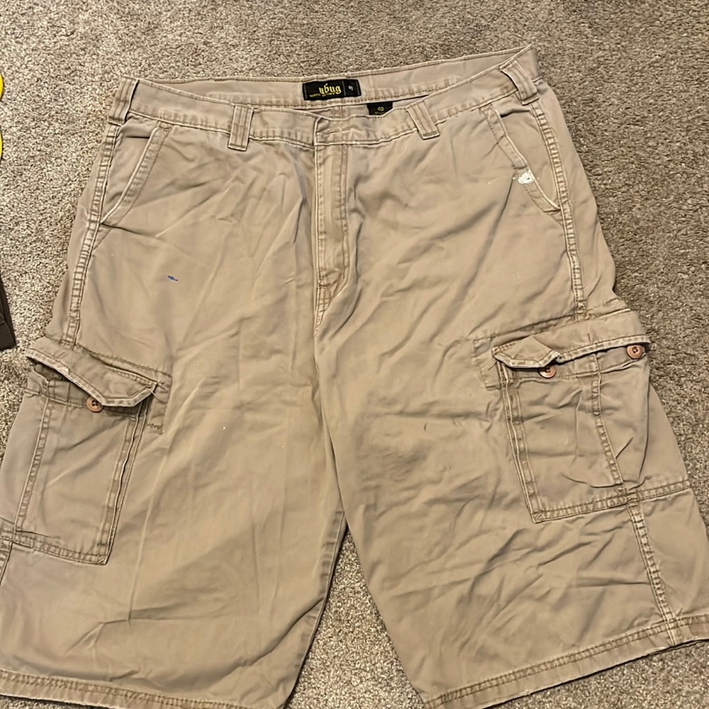 Men’s six pocket shorts
